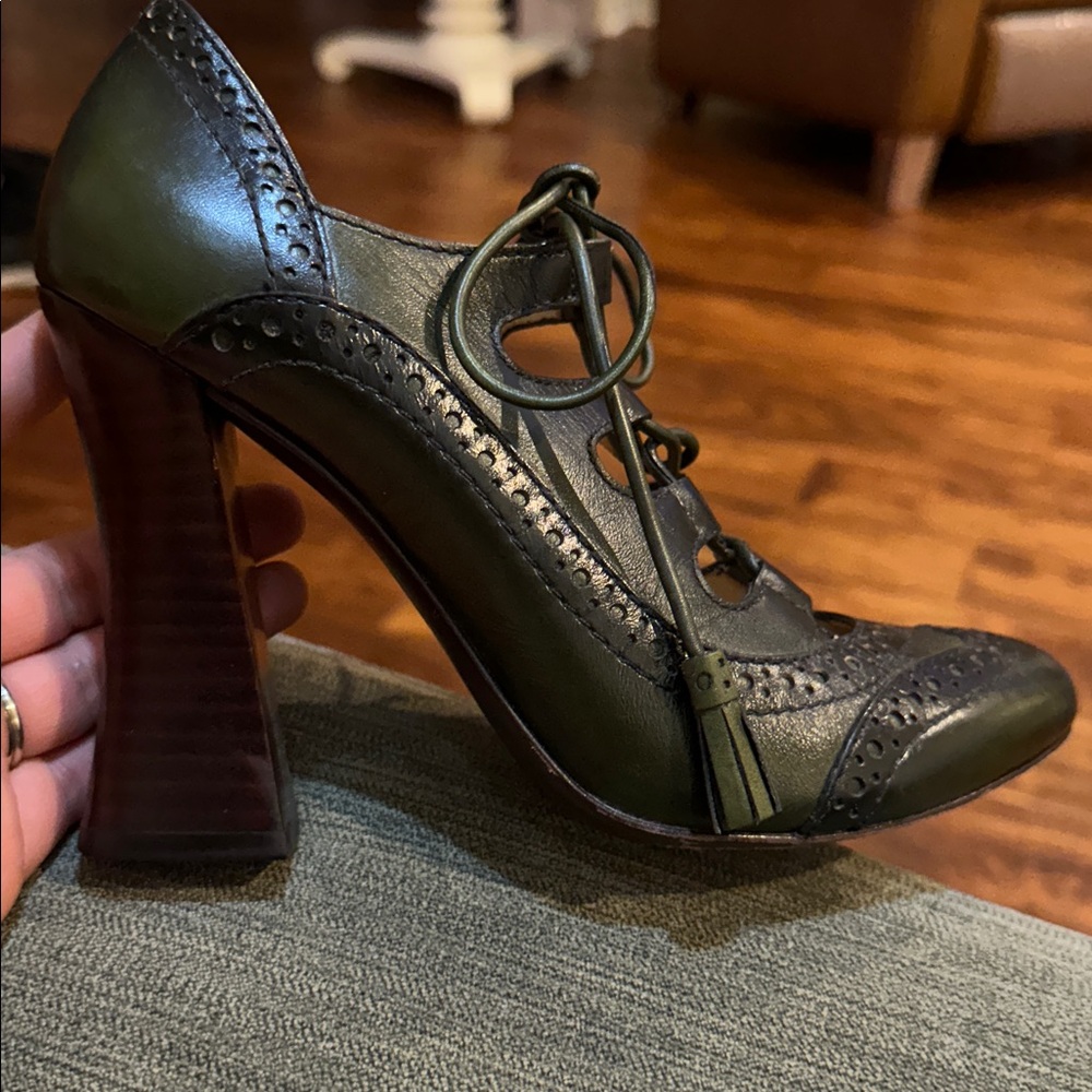 Tory Burch Lace Up Astrid Oxford Heels sz 7.5 - Picture 2 of 15